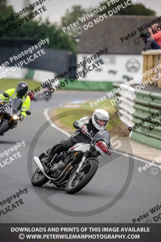 Vintage motorcycle club;eventdigitalimages;mallory park;mallory park trackday photographs;no limits trackdays;peter wileman photography;trackday digital images;trackday photos;vmcc festival 1000 bikes photographs